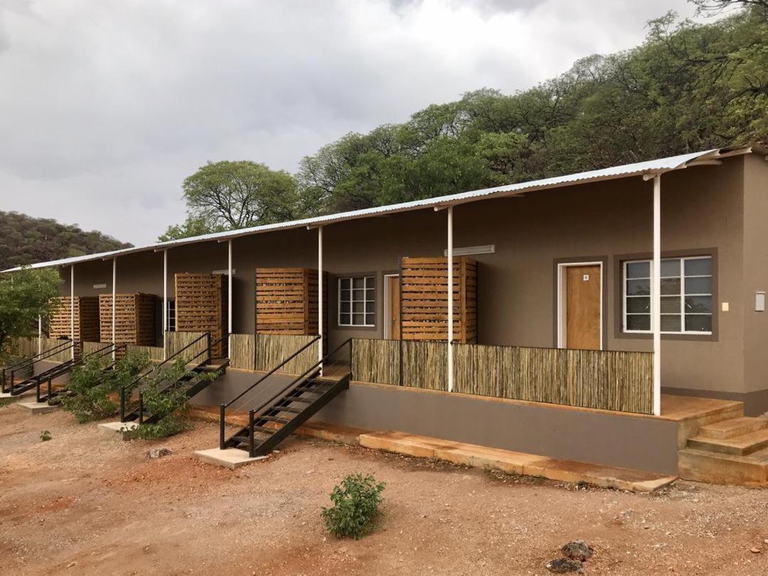 Kifaru Bush Camp Hotel Outjo Ruang foto